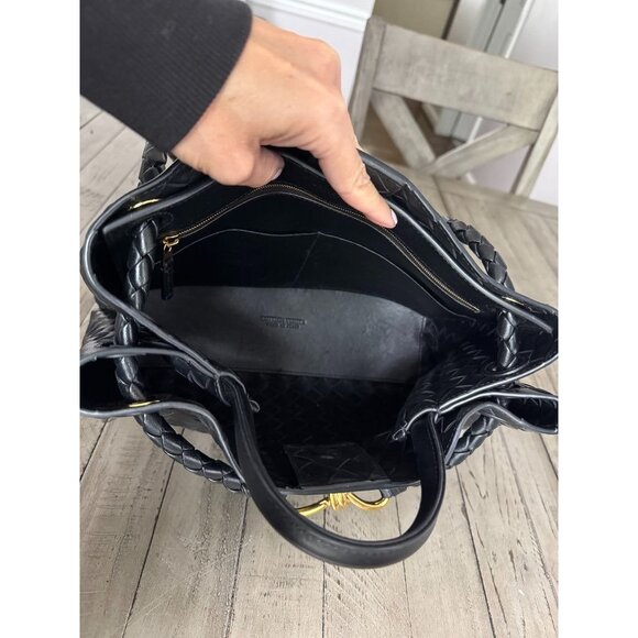 Bottega Veneta Andiamo Medium Top Handle Bag Leather Sliding Crossbody Strap - Picture 8 of 14